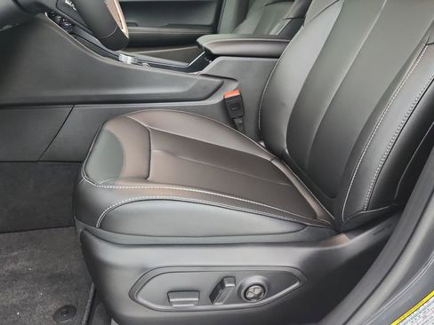 New 2025 Jeep Grand Cherokee L Limited w/ Black Appearance Package image 20