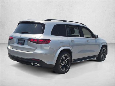 Used 2026 Mercedes-Benz GLS 450 4MATIC image 5