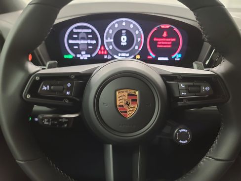 New 2026 Porsche Cayenne image 16