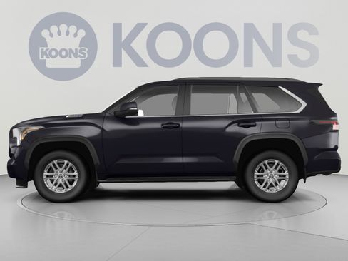 Used 2025 Toyota Sequoia SR5 AWD/4WD image 2