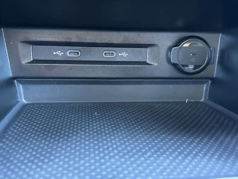 Certified 2024 Volkswagen Tiguan Wolfsburg Edition image 28