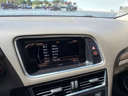 Used 2016 Audi Q5 2.0T Premium Plus w/ Technology Package AWD/4WD image 14