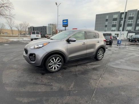 Used 2018 Kia Sportage EX image 4