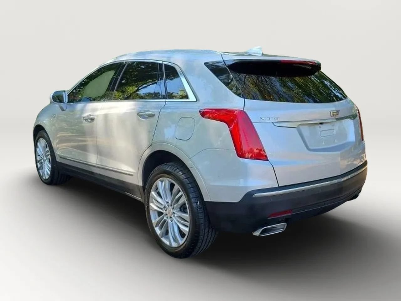 Used 2019 Cadillac XT5 Premium Luxury FWD image 6