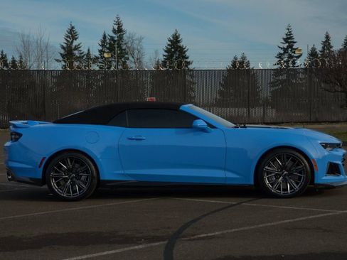 Used 2023 Chevrolet Camaro ZL1 RWD image 44