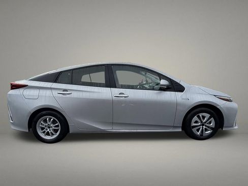 Used 2018 Toyota Prius Prime Plus image 6