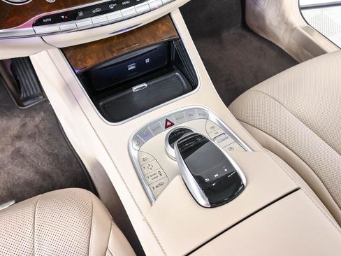 Used 2017 Mercedes-Benz S 550 Sedan w/ Premium Package image 17