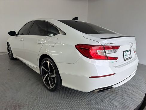 Used 2021 Honda Accord Sport image 3