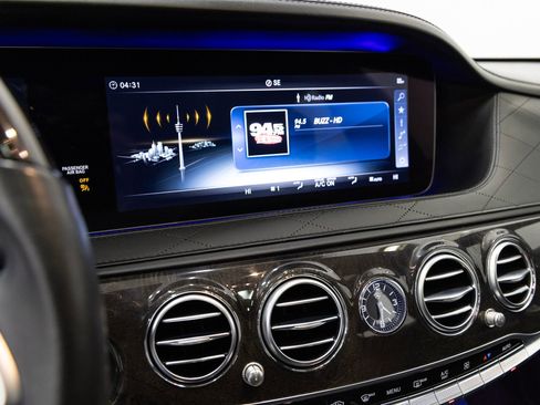 Used 2018 Mercedes-Benz S 560 4MATIC Sedan w/ AMG Line Exterior image 18