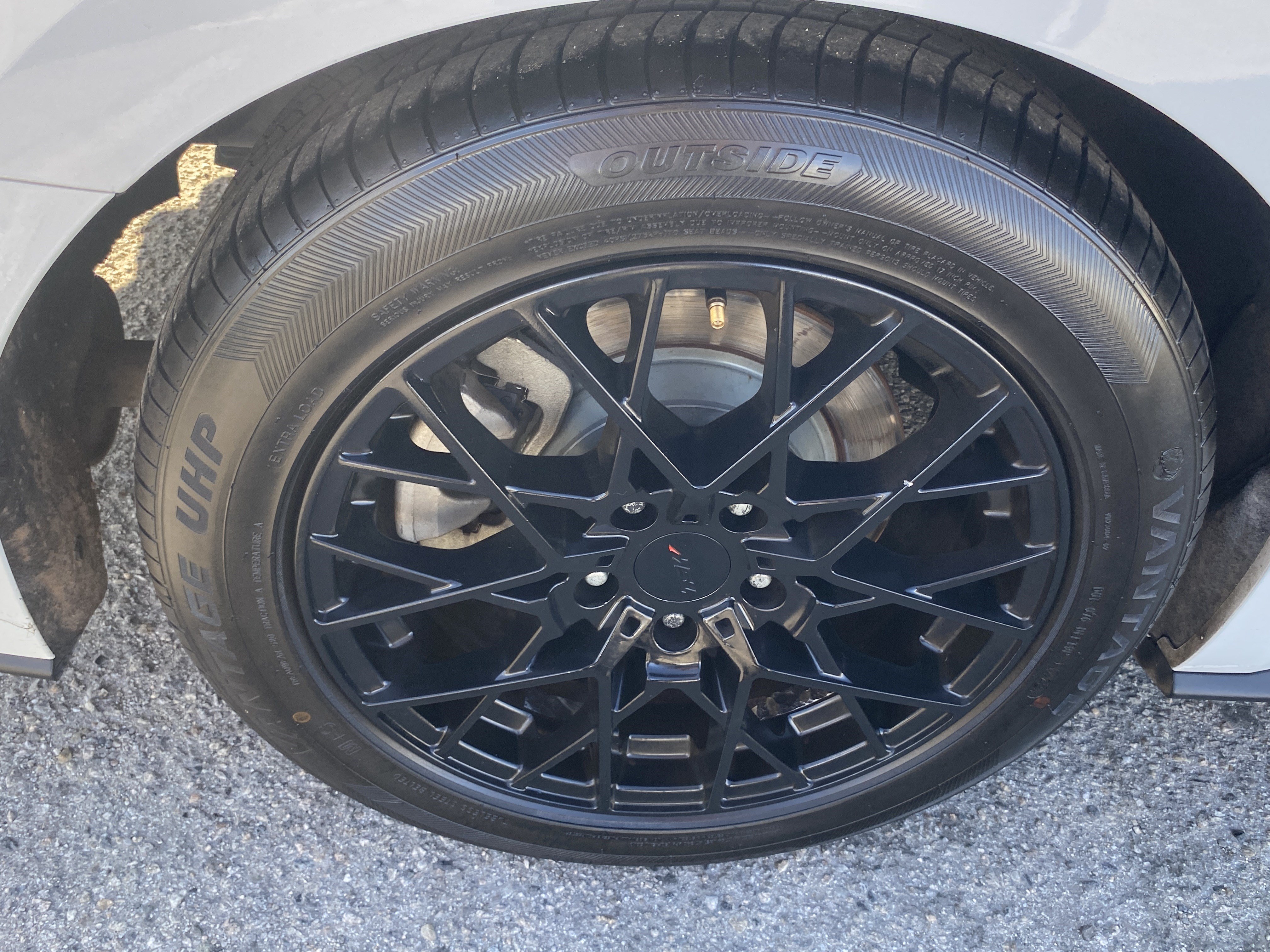 Used 2019 Ford Mustang Coupe RWD image 23
