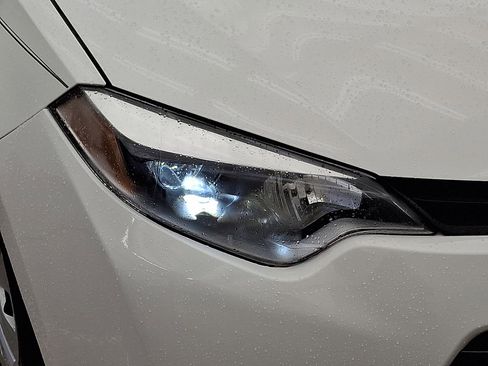 Certified 2016 Toyota Corolla L image 28