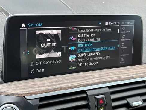 Used 2021 BMW X3 xDrive30e image 17