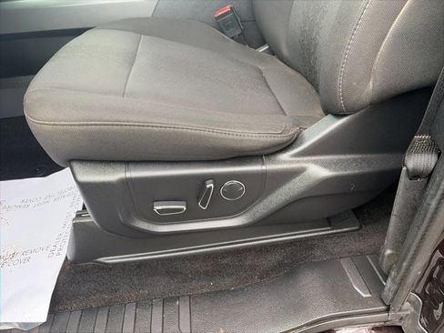 Used 2018 Ford F150 XLT w/ Equipment Group 302A Luxury image 9