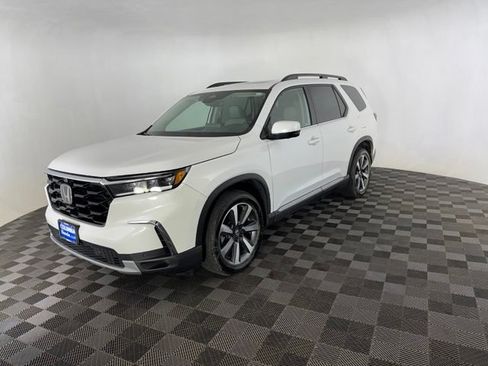 Used 2023 Honda Pilot Elite image 5