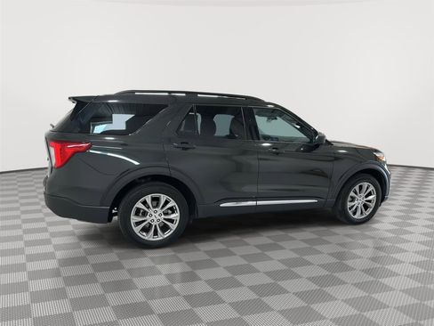 Used 2023 Ford Explorer XLT w/ Equipment Group 202A AWD/4WD image 6