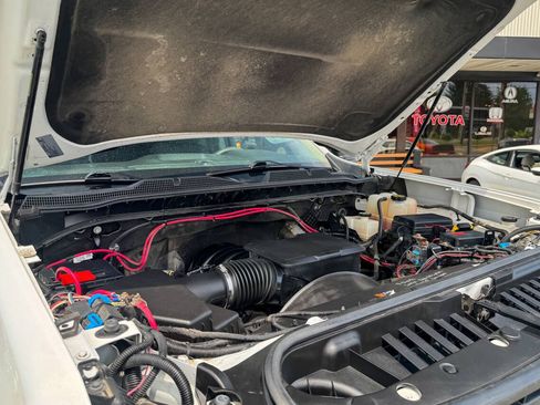 Used 2024 Chevrolet Silverado 2500 W/T AWD/4WD image 32