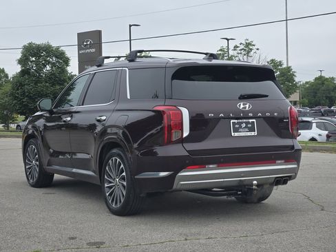 Used 2024 Hyundai Palisade Calligraphy AWD/4WD image 3