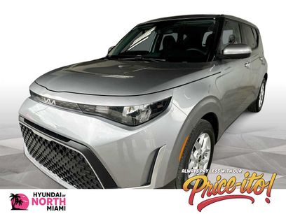 Used 2025 Kia Soul LX w/ LX Technology Package
