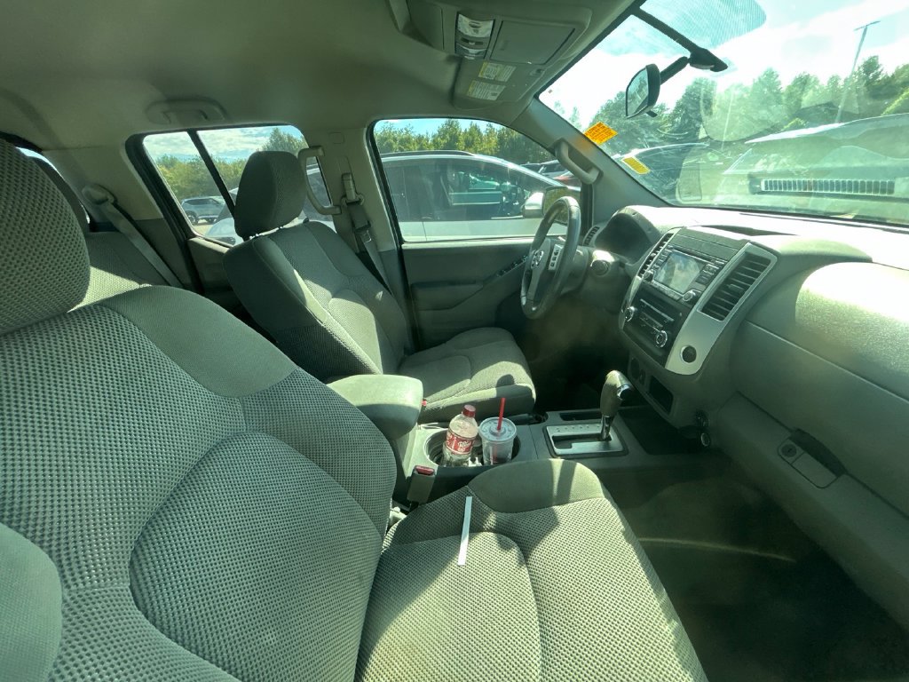 Used 2017 Nissan Frontier SV RWD image 13