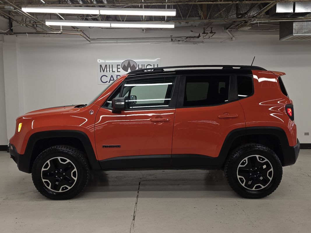 Used 2016 Jeep Renegade Trailhawk AWD/4WD image 13