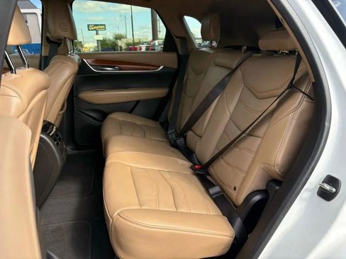 Used 2017 Cadillac XT5 Platinum AWD/4WD image 20