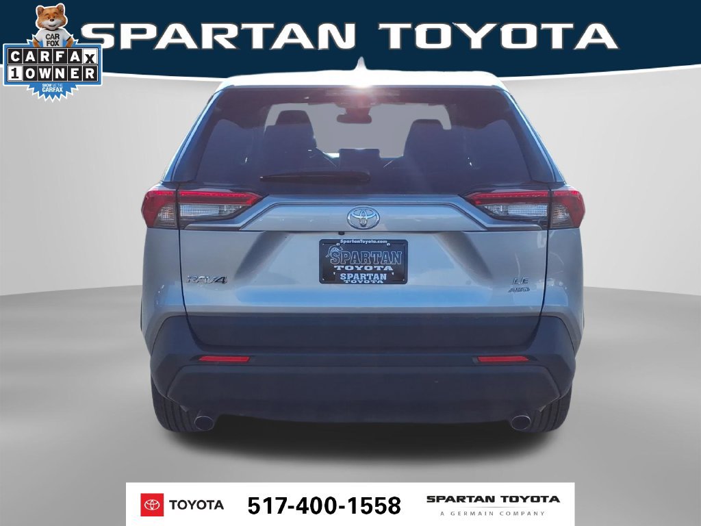 Used 2024 Toyota RAV4 LE AWD/4WD image 8