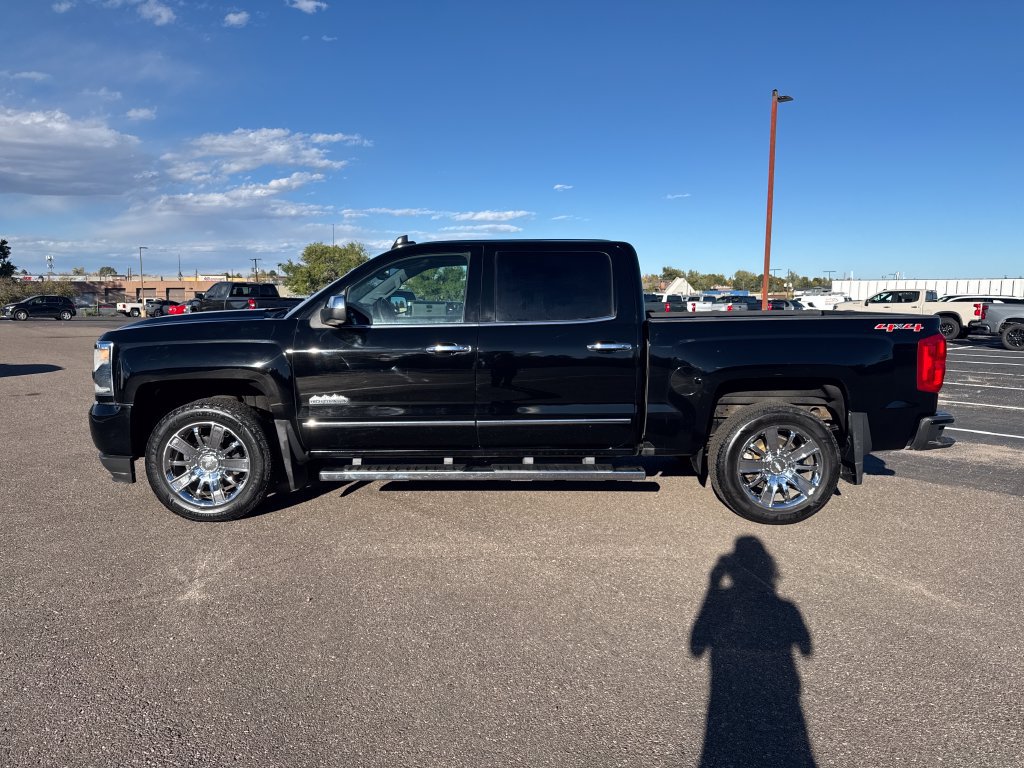 Used 2016 Chevrolet Silverado 1500 High Country w/ High Country Premium Package AWD/4WD image 2