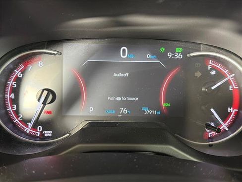 Used 2025 Toyota RAV4 XLE FWD image 26