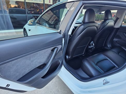 Used 2019 Tesla Model 3 Long Range image 13