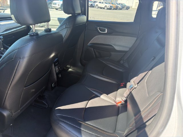 Used 2024 Jeep Compass Latitude AWD/4WD image 19
