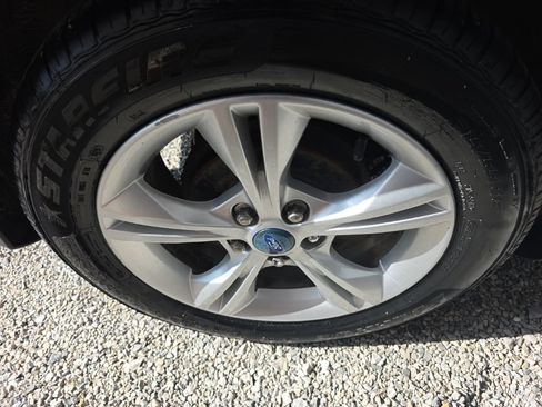 Used 2014 Ford Focus SE FWD image 25