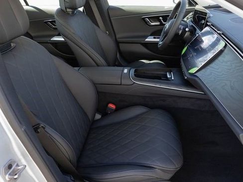 New 2026 Mercedes-Benz E 450 4MATIC Sedan image 19