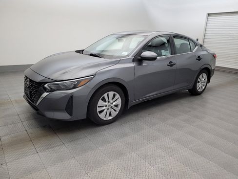 Used 2025 Nissan Sentra S FWD image 2