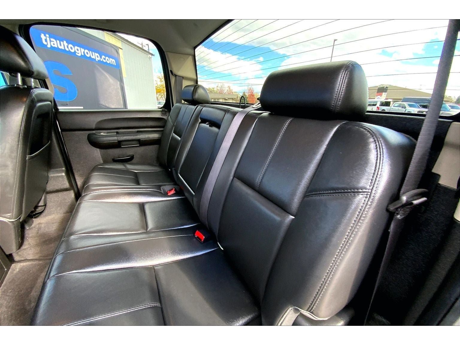 Used 2012 GMC Sierra 2500 SLE w/ SLE Preferred Package AWD/4WD image 26