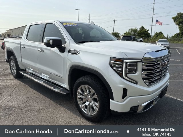 Used 2024 GMC Sierra 1500 Denali w/ Technology Package AWD/4WD image 1