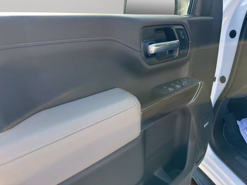Used 2021 GMC Sierra 1500 SLT w/ SLT Premium Plus Package AWD/4WD image 21