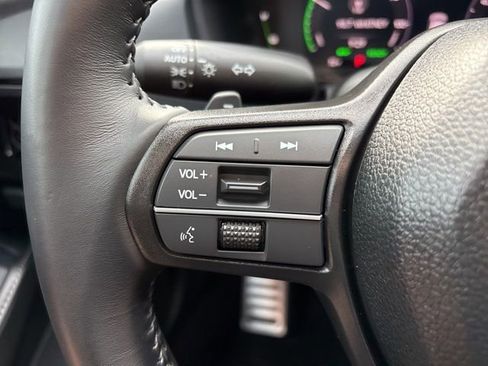 Used 2025 Honda Accord Sport image 7