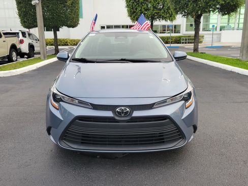Used 2023 Toyota Corolla LE FWD image 4