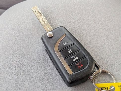 Used 2023 Toyota Camry LE image 28