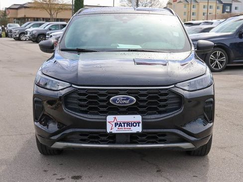 Used 2024 Ford Escape ST-Line image 2