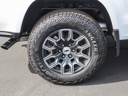 New 2026 Chevrolet Colorado Z71 w/ Technology Package AWD/4WD image 9