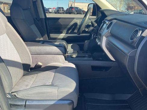 Used 2016 Toyota Tundra SR5 image 39