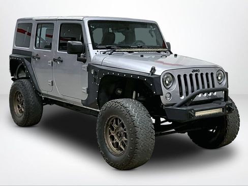 Used 2015 Jeep Wrangler Unlimited Sport AWD/4WD image 11