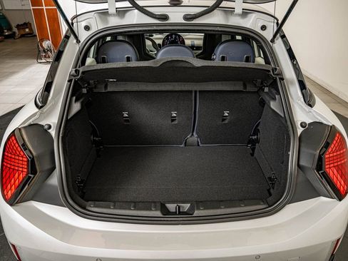 Certified 2025 MINI Cooper S FWD image 36