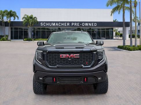Used 2023 GMC Sierra 1500 AT4 w/ AT4 Premium Package AWD/4WD image 2