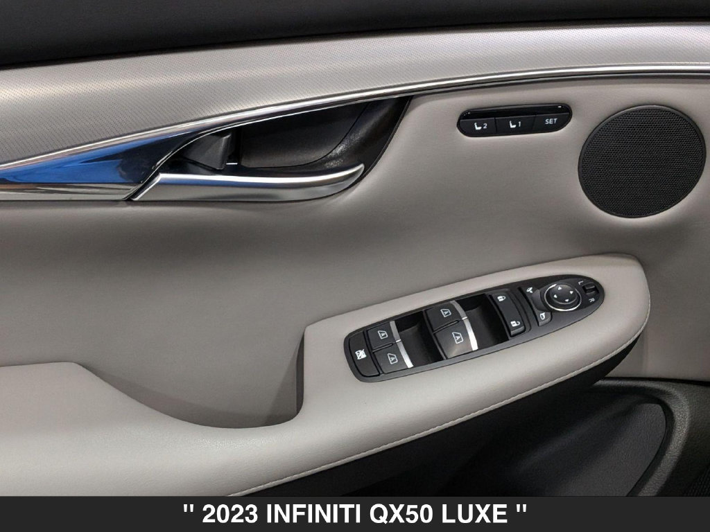 Used 2023 INFINITI QX50 Luxe AWD/4WD image 14