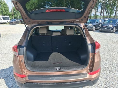Used 2017 Hyundai Tucson SE Plus w/ Cargo Package FWD image 18