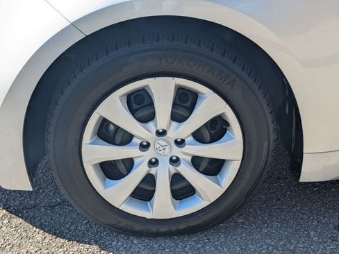 Used 2025 Toyota Corolla LE image 10