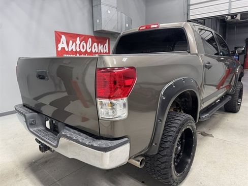 Used 2013 Toyota Tundra 4x4 CrewMax image 7