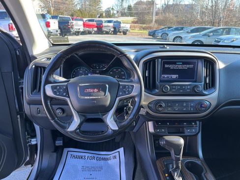 Used 2018 GMC Canyon Denali image 8